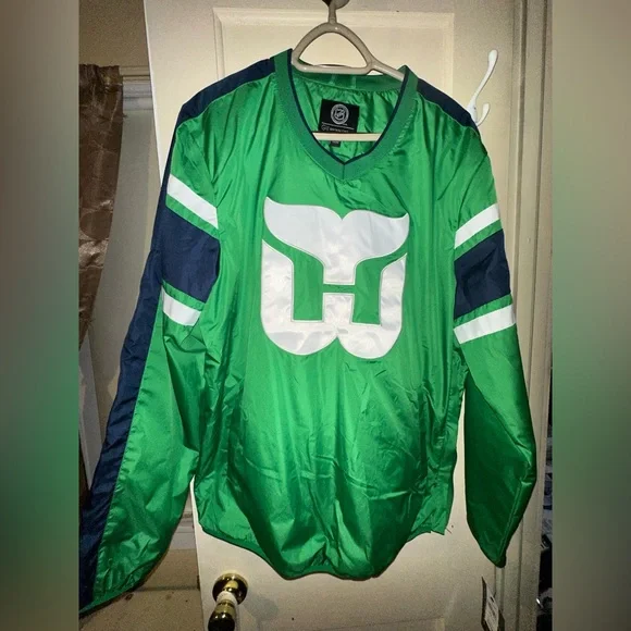 Whalers windbreaker - Picture 1 of 3